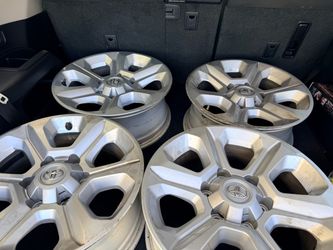 4runner stock wheels