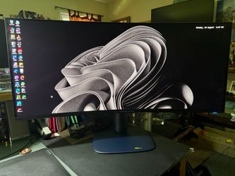 Alienware 34in OLED 240Hz gaming monitor