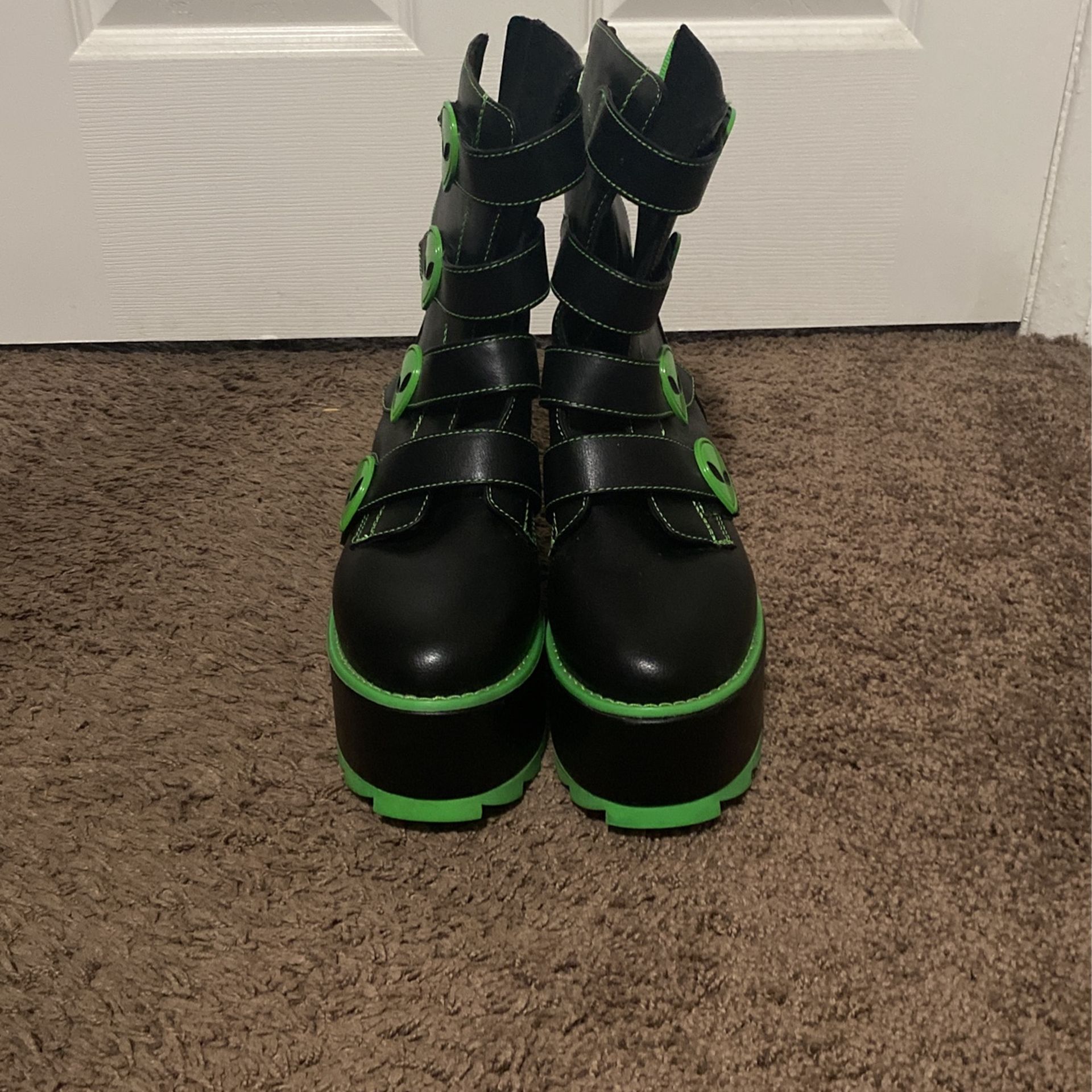 YRU Karma Alien Platform Boots