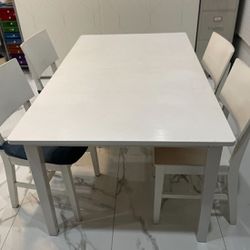 IKEA WHITE TABLE