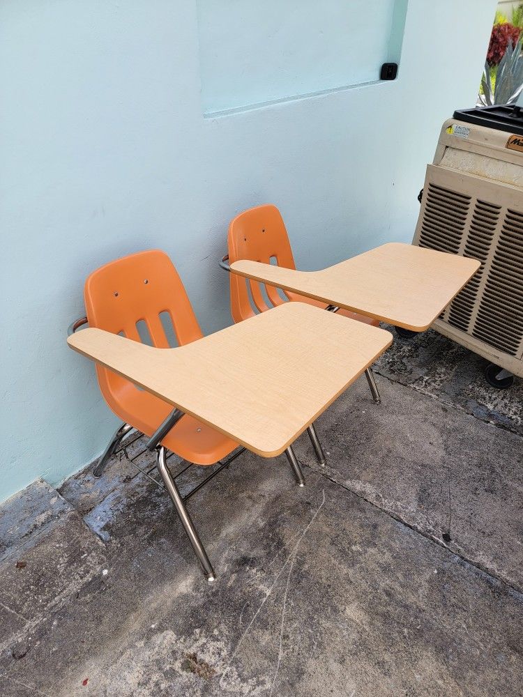 Daycare CLOSING Chairs Desk White Boards for Sale in Hialeah, FL OfferUp