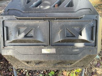 Compost tumbler
