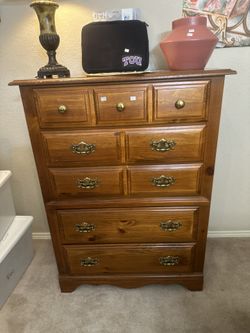 Vintage Broyhill Chest Of Drawers