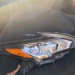 2017 2018 2019 Nissan Altima Passenger Headlight