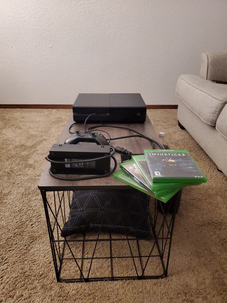 Xbox One, Cords, Controller, 4 Games NO TRADES!