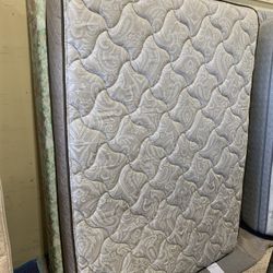 Queen Mattress And Box Spring 