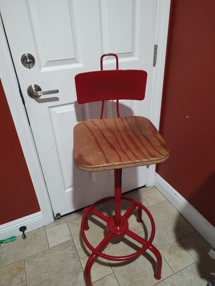 Industrial Metal Bar Chair