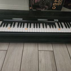 Teclado En Perfectas Condiciones $100
