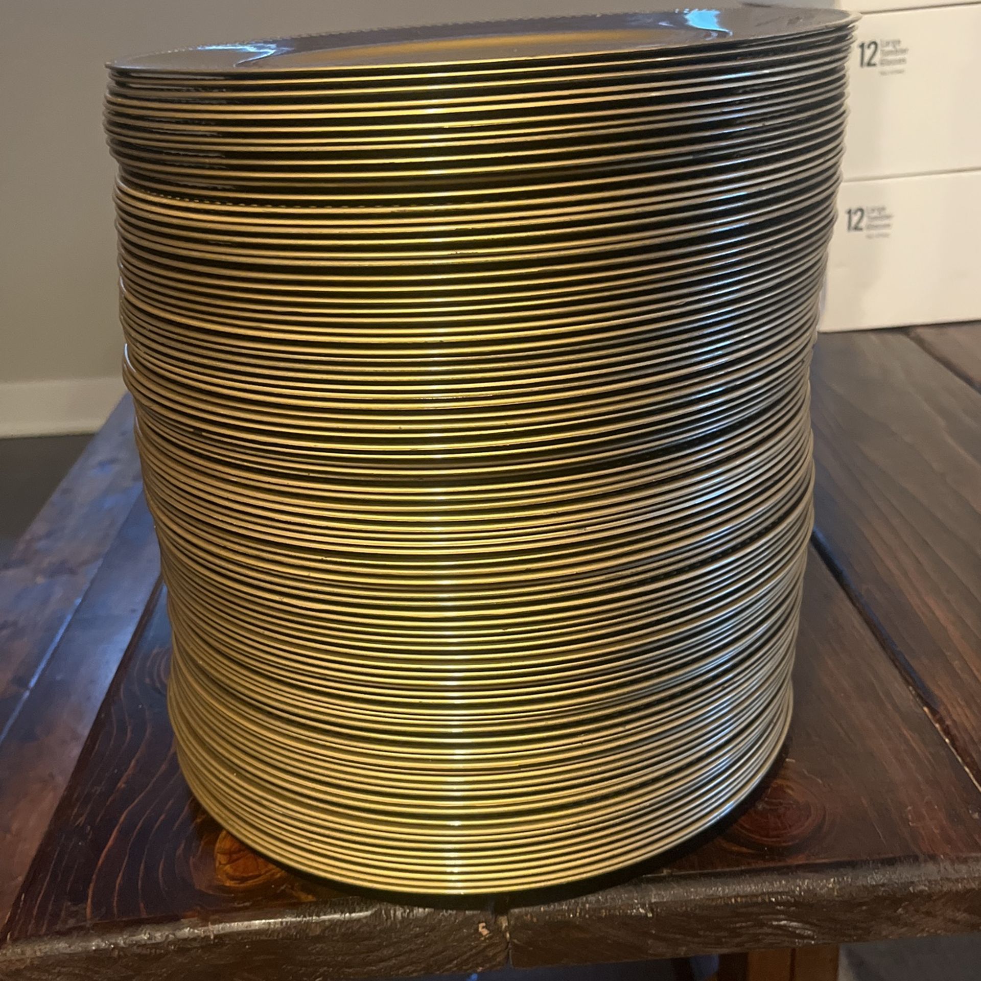 90 Plate Chargers
