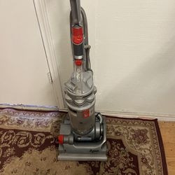 dyson vacuum cleaner 