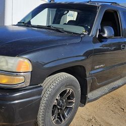2003 GMC Denali Parting Out. Engine Transmission And Transfer Case Not For Sale