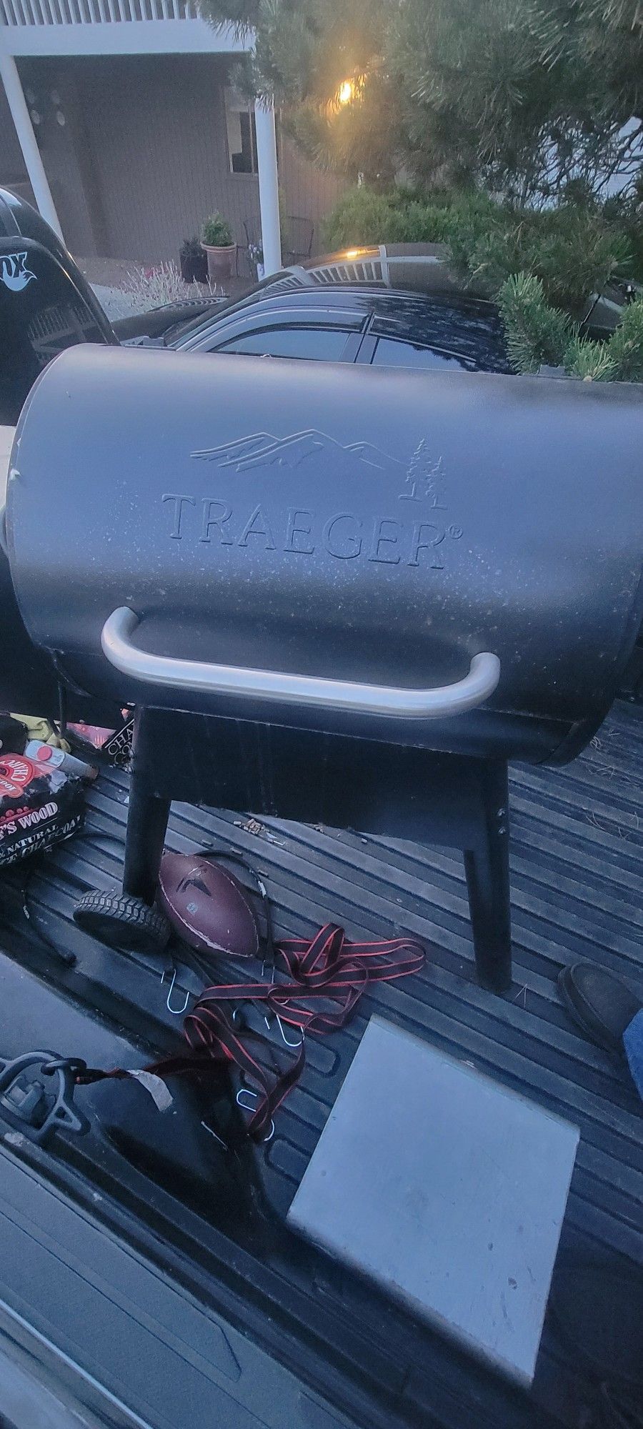 🔥 Traeger Pellet Grill/Smoker – Gently Used – Great Condition! 🔥 Can Deliver