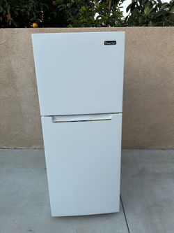 Magic Chef Refrigerator 10cu ft 24x26x60🚨👍3 MONTHS WARRANTY