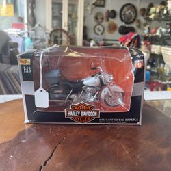 Harley Davidson Motorcycle Die Cast Metal Replica Series 9