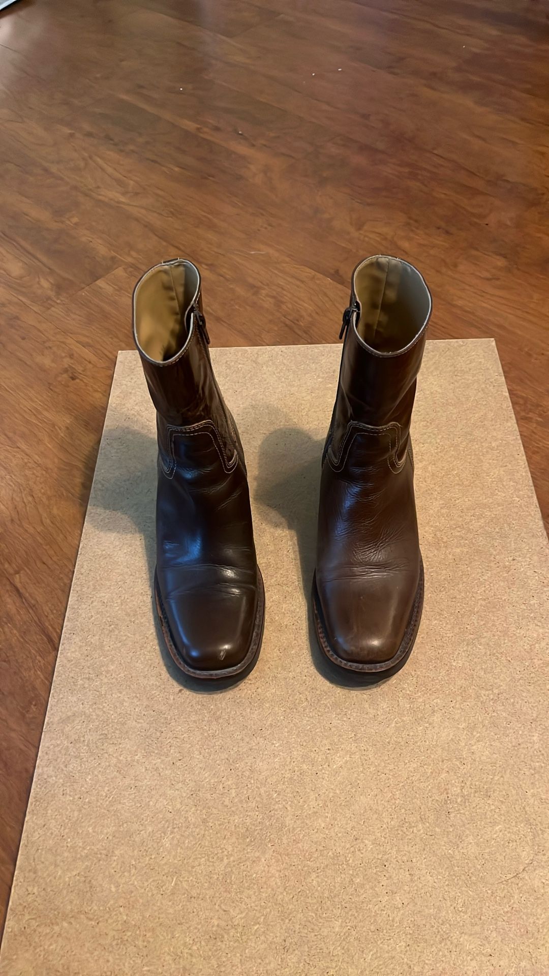 Steve Madden Boots— (SZ 8.5)