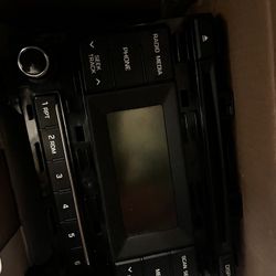2017 Hyundai Sonata Base Model Radio Part