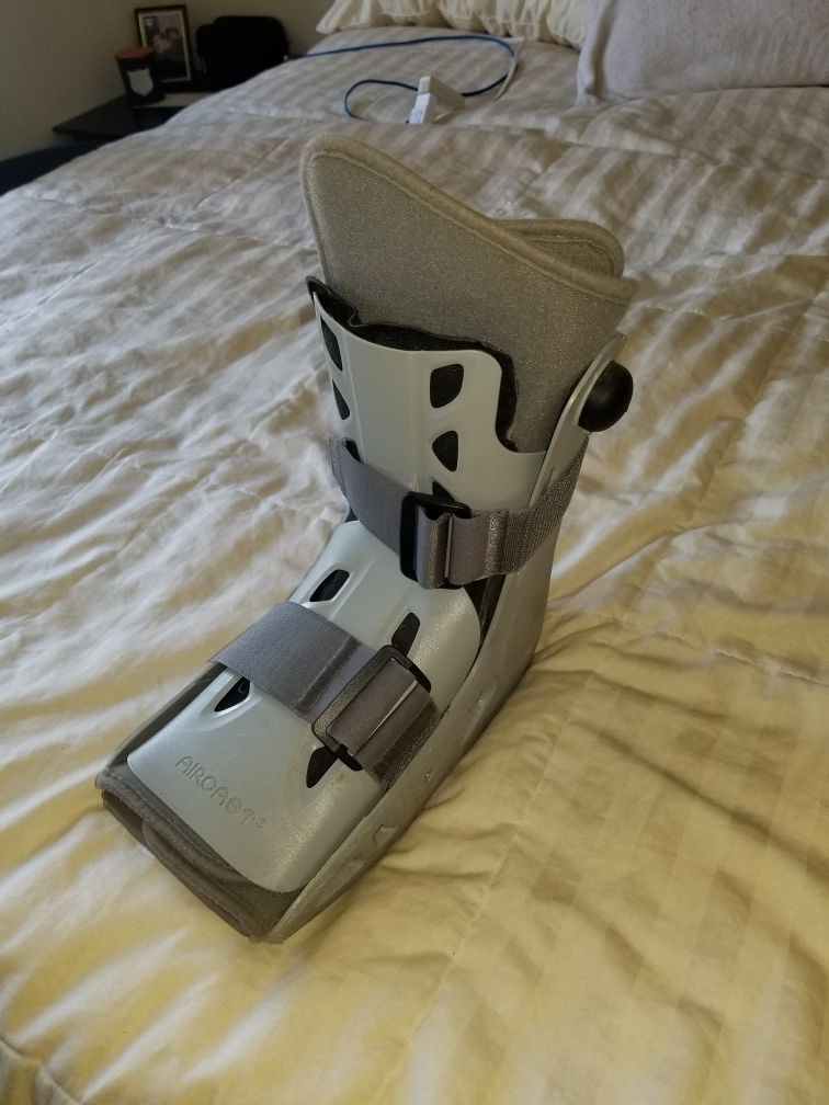 Aircast walking boot