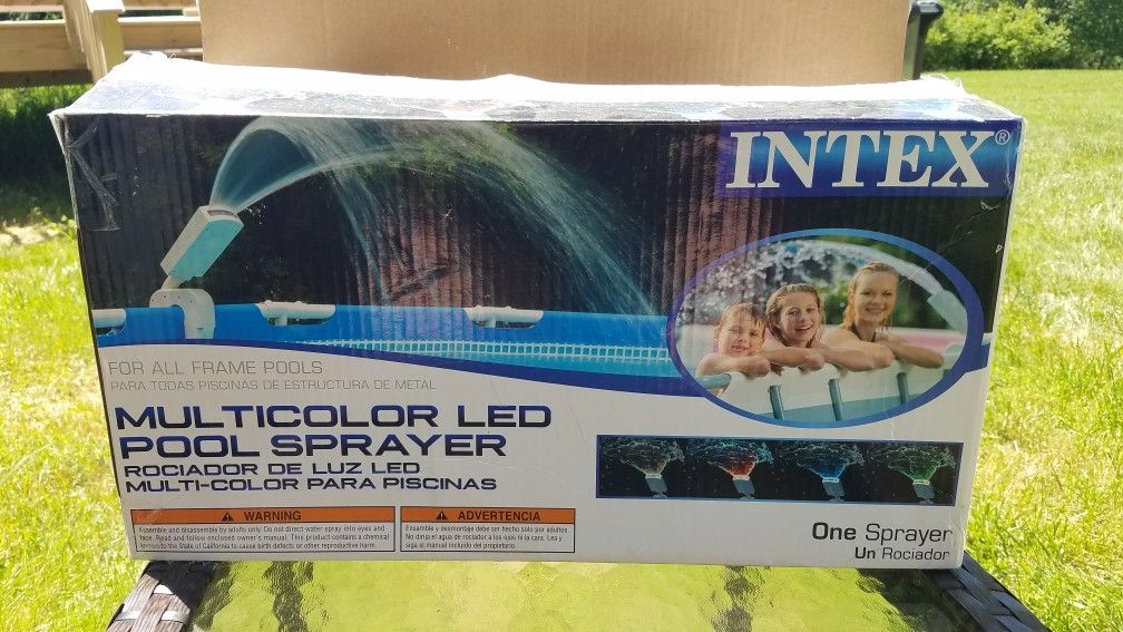 Intex Multicolor Pool Sprayer 