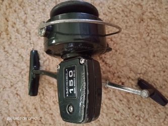 Cerritos..vintage Sears model150 fishing reel