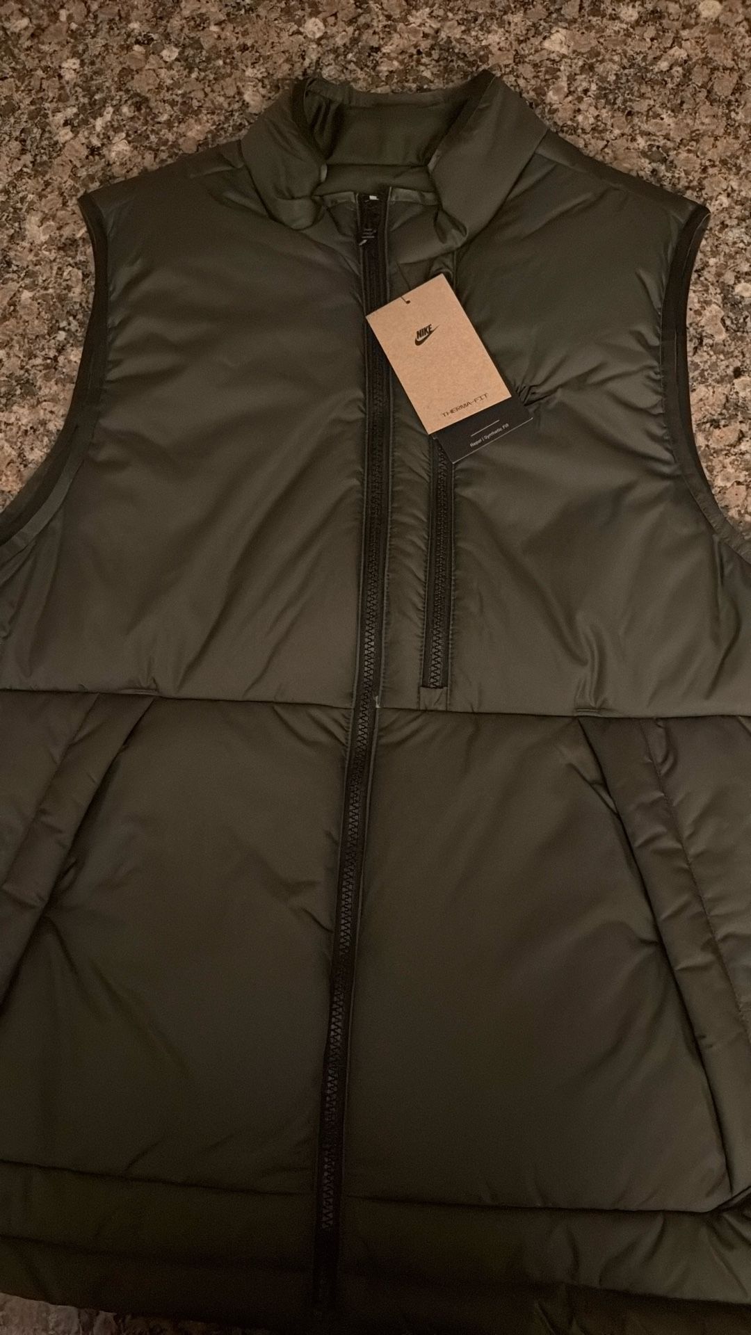 Men’s Nike Vest Size M