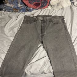 Levi’s 501 Grey 