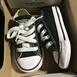 Toddler Size 6 Converse 