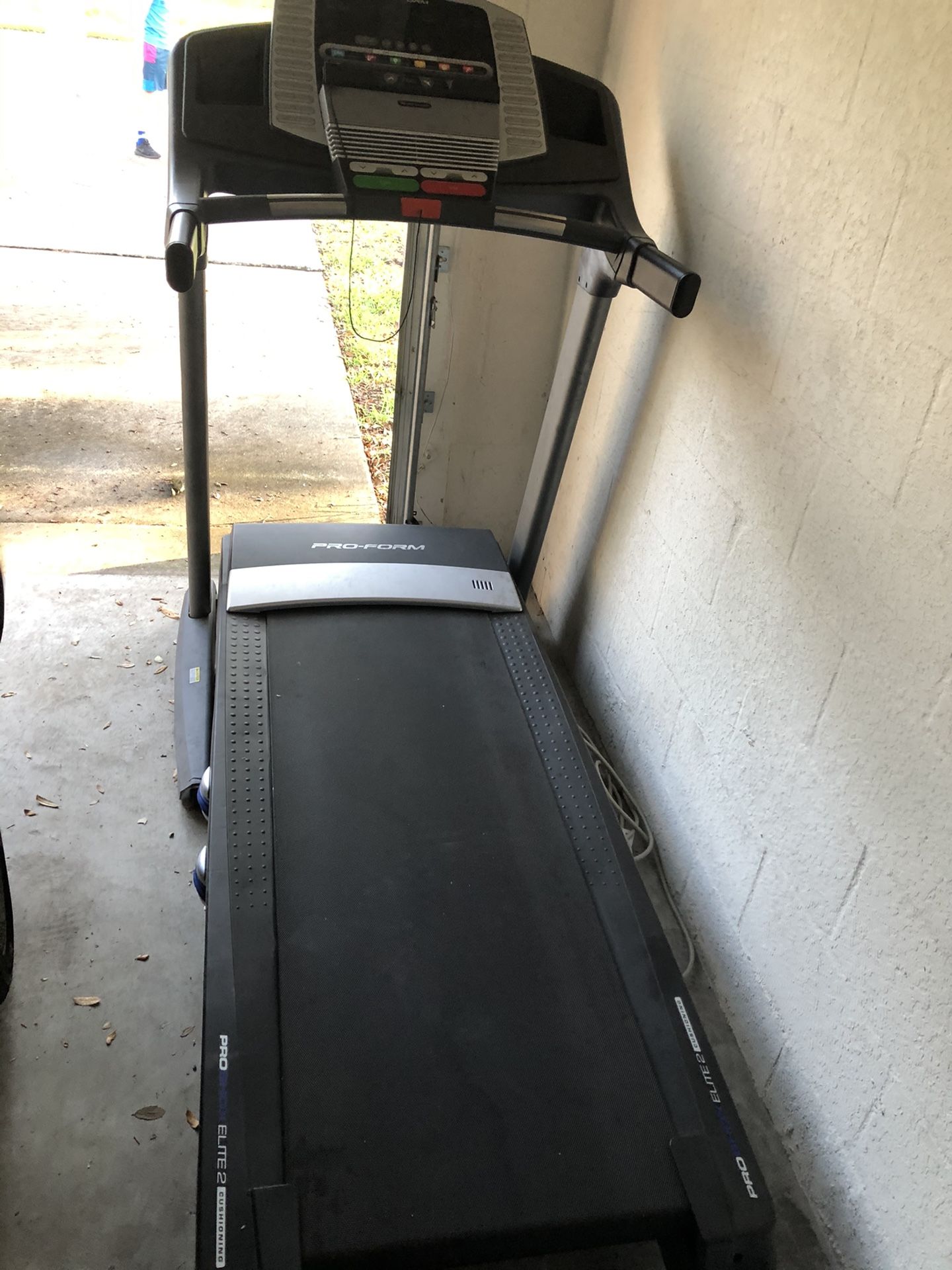 Proform shox2 elite cushioning treadmill for Sale in Seffner, FL OfferUp