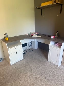 L shaped desk