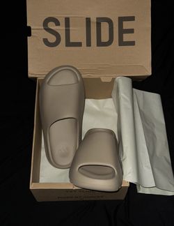 Yeezy slide bone color Mens US Sizes 9, 10