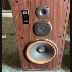 Moving must sell! Cerwin-Vega! House Speakers