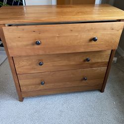 3-drawer Bureau 
