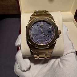 Luxury Mens Gold Watch