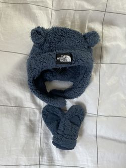 North Face Infant Hat And Gloves