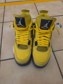 Jordan 4 retro lightning