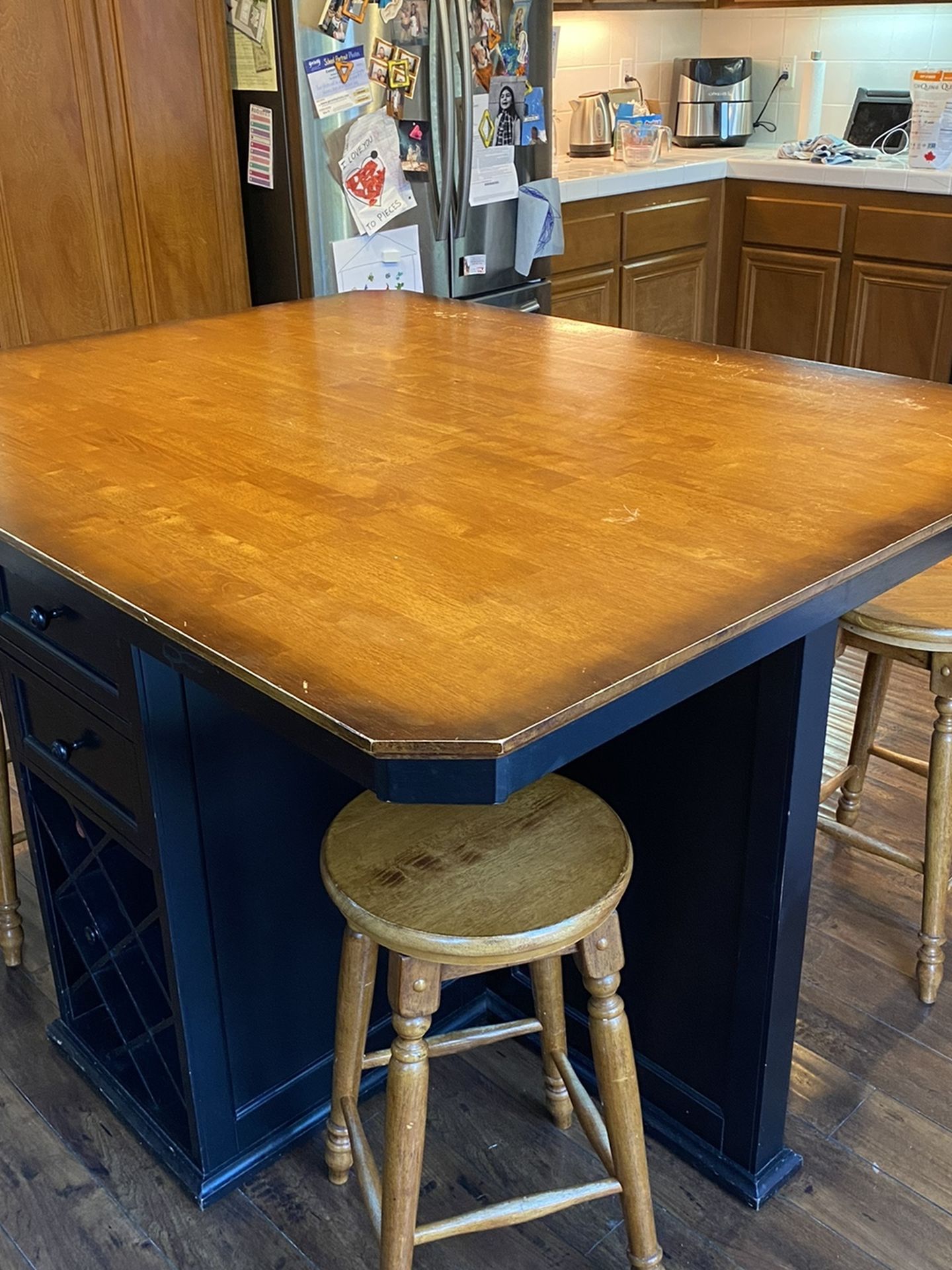 Kitchen Island With Wine Rack And 4 Swivel Stools