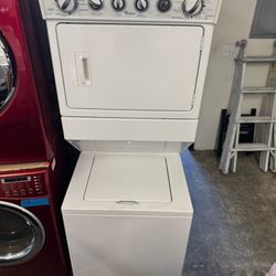 Whirlpool Stackable 210V Electric  Washer And DRYER 