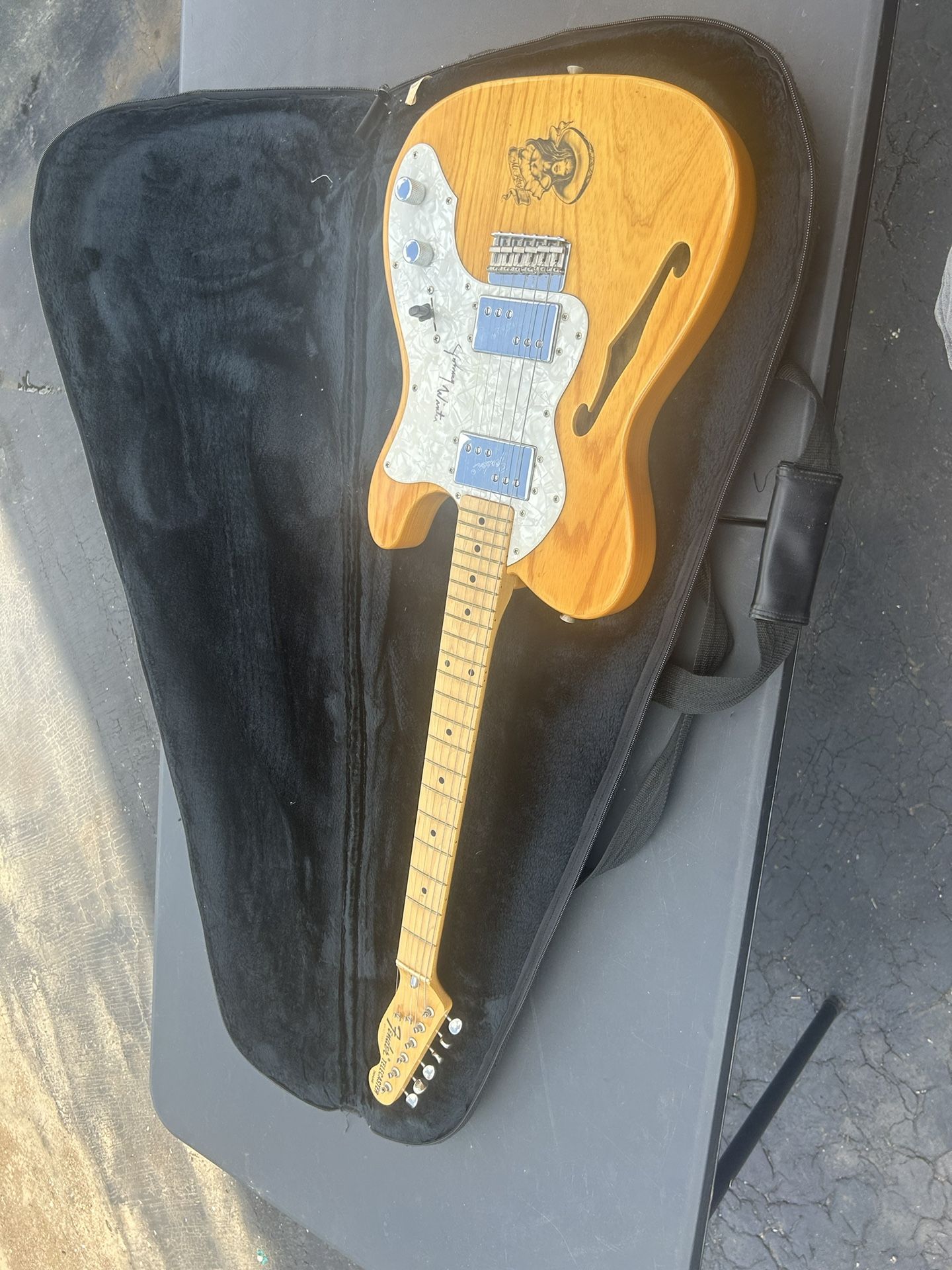 Fender American Vintage II 1972 Telecaster Thinline electric guitar SIGNED BY JOHNNY WINTER