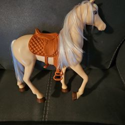 Mattel Barbie Horse Palomino Blond Mane & Tail With Brown Saddle