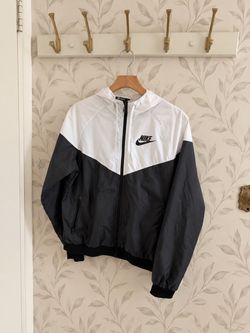 Nike windbreaker