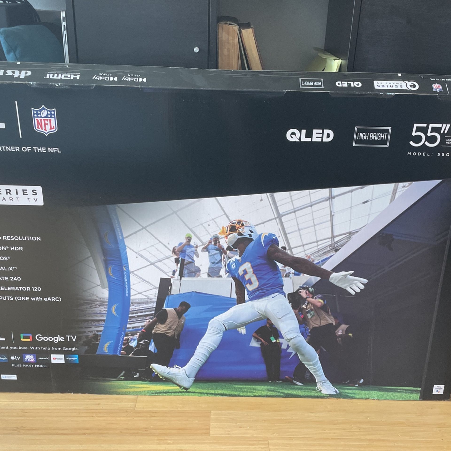 Perfect Condition 55” TCL Q6 QLED Smart TV