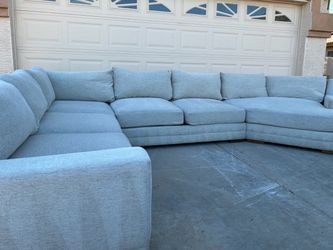 Huge Sectional Couch-Free Delivery