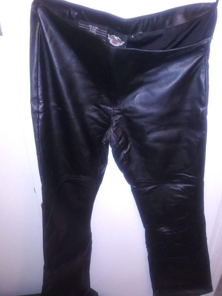 Original Harley Davidson size 6- motorcycles leather ladie' s pants