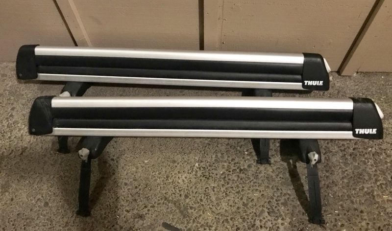 Thule 92725 Universal Flat Top 6 Ski Carrier Rack