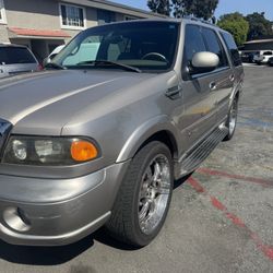 2002 Lincoln Navigator