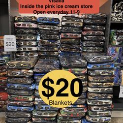 $20 Blankets / Located In Visalia 