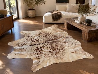 Genuine Cowhide Rug – Cream & Brown Speckled – Approx. 5’ x 5’
