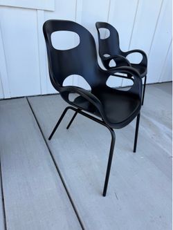 Set of 8 chairs