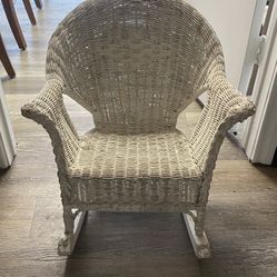 Rocking Chair 