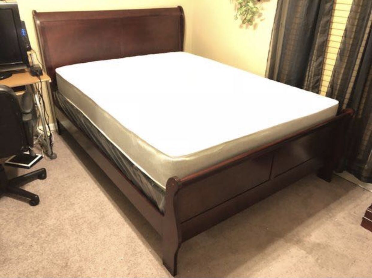 BRAND NEW QUEEN CHERRY BEDROOM SET