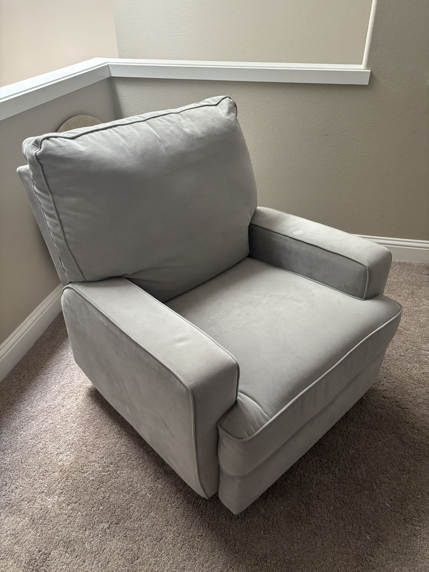 Rocker/ Swivel/ Recliner/ Nursery Chair